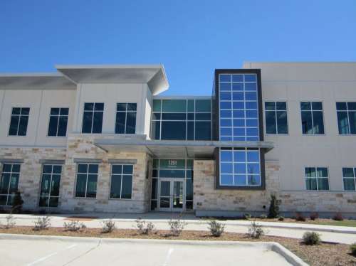 smmc_sadler-east-office-plaza_06.jpg